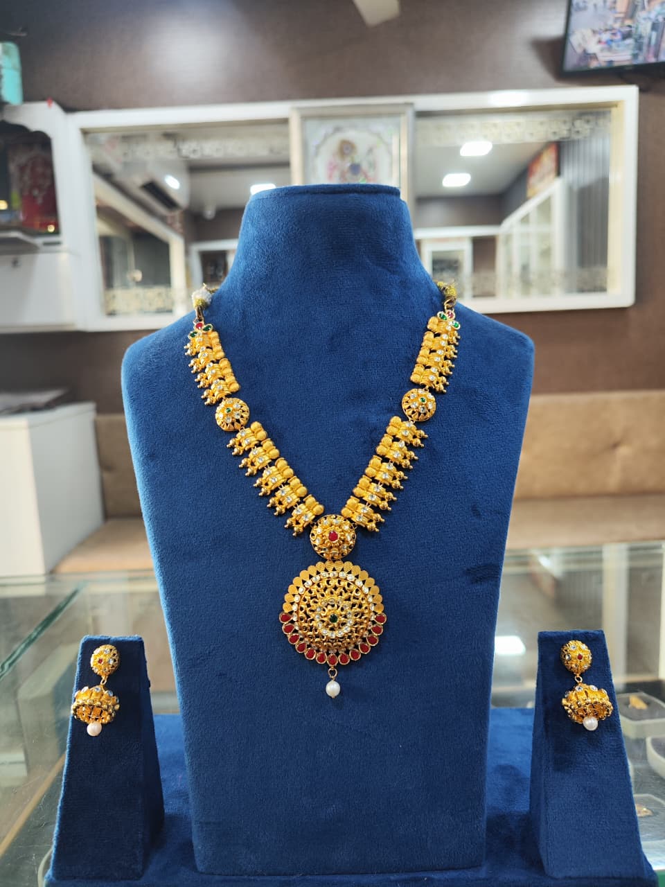Bridal jewellery set